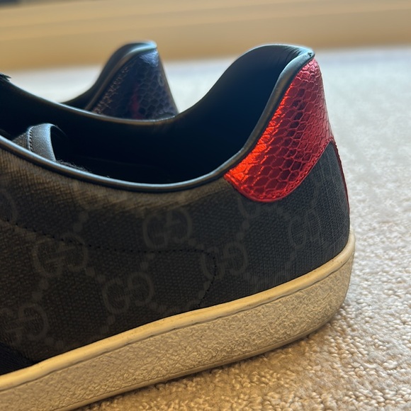Men’s Gucci sneakers - Picture 3 of 9